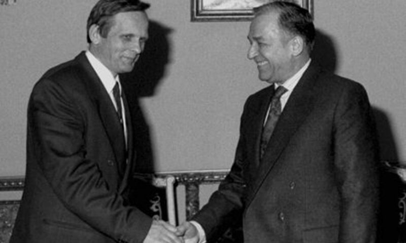 Nașterea unui guvern tehnocrat, rețete tradiționale românești din istoria recentă