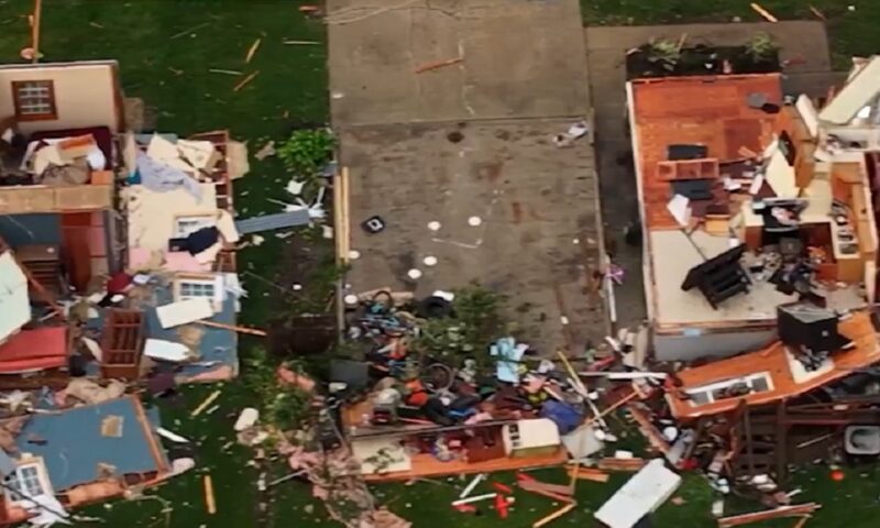 Tornadele au lovit Statele Unite. Mii de locuințe au rămas fără curent, iar zborurile au fost afectate