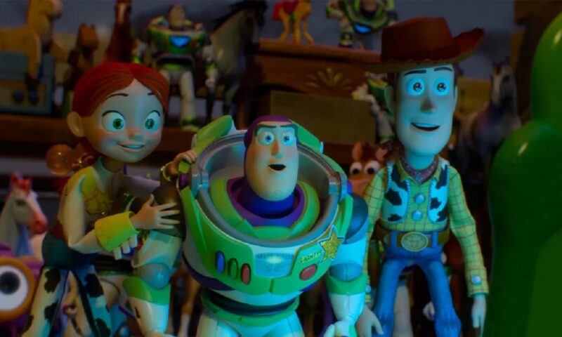 Noul Toy Story nu mai este doar despre jucării. Pixar pune accent pe provocările copilăriei moderne