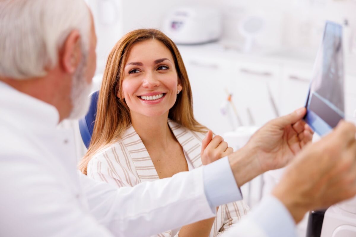 Tratamente dentare pentru reabilitare totala: Importanta sanatatii orale