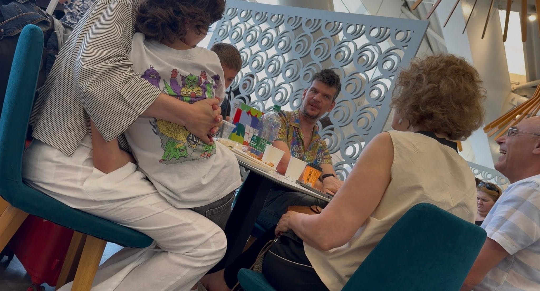 Tudor Chirilă ar pleca în vacanță cu Oana Gheorghiu. Dana Budeanu a publicat imagini cu cei doi în aeroport