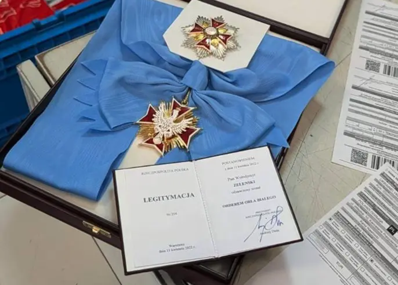 Zelenski a returnat Ordinul Vulturului Alb Poloniei, cu un răspuns foarte dur