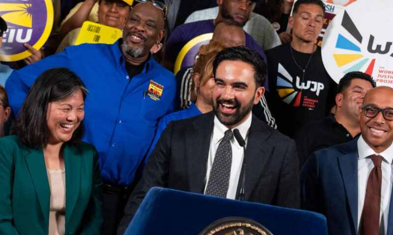 Alegerile primare din SUA. New York devine epicentrul luptei pentru viitorul Partidului Democrat