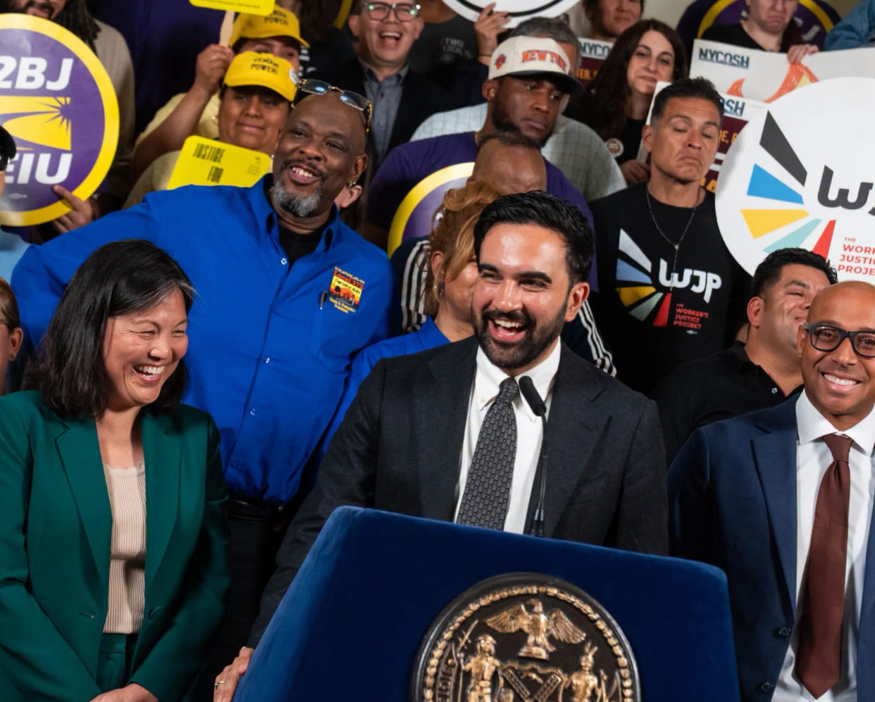 Alegerile primare din SUA. New York devine epicentrul luptei pentru viitorul Partidului Democrat