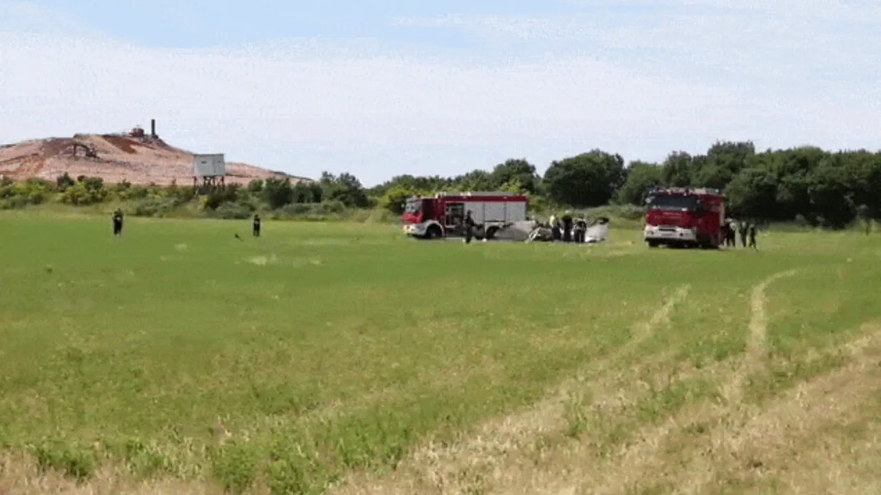 Accident aviatic grav în Medulin. Un avion de mici dimensiuni s-a prăbușit în timpul unei manevre suspecte