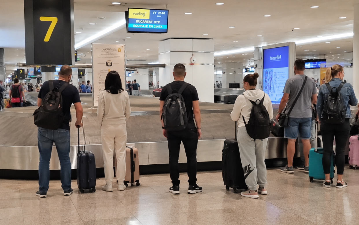 Fenomen în creștere printre românii din diaspora: plecări masive din Spania