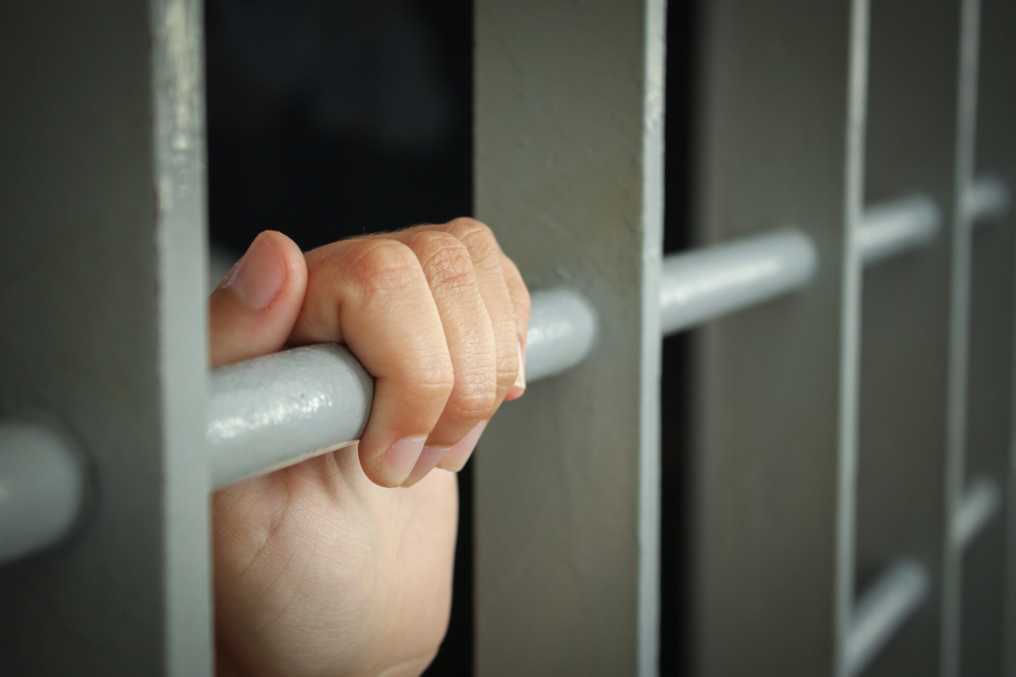 Povestea unei crime de acum 30 de ani. Mărturia studentului care într-o criză de furie și-a atacat iubita și pe gazda acesteia