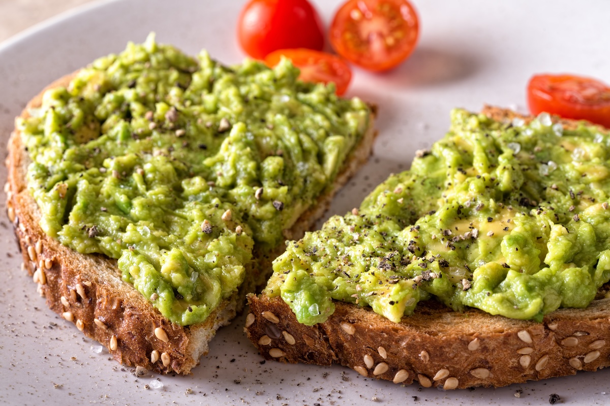 Avocado pe pâine prăjită