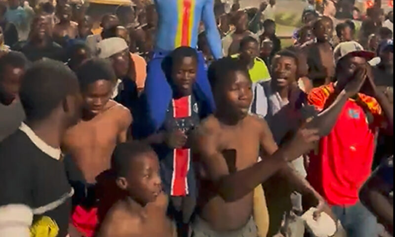 Imagini cu euforia din Congo. O țară aflată în război a sărbătorit victoria de la Cupa Mondială ca în noaptea de Revelion