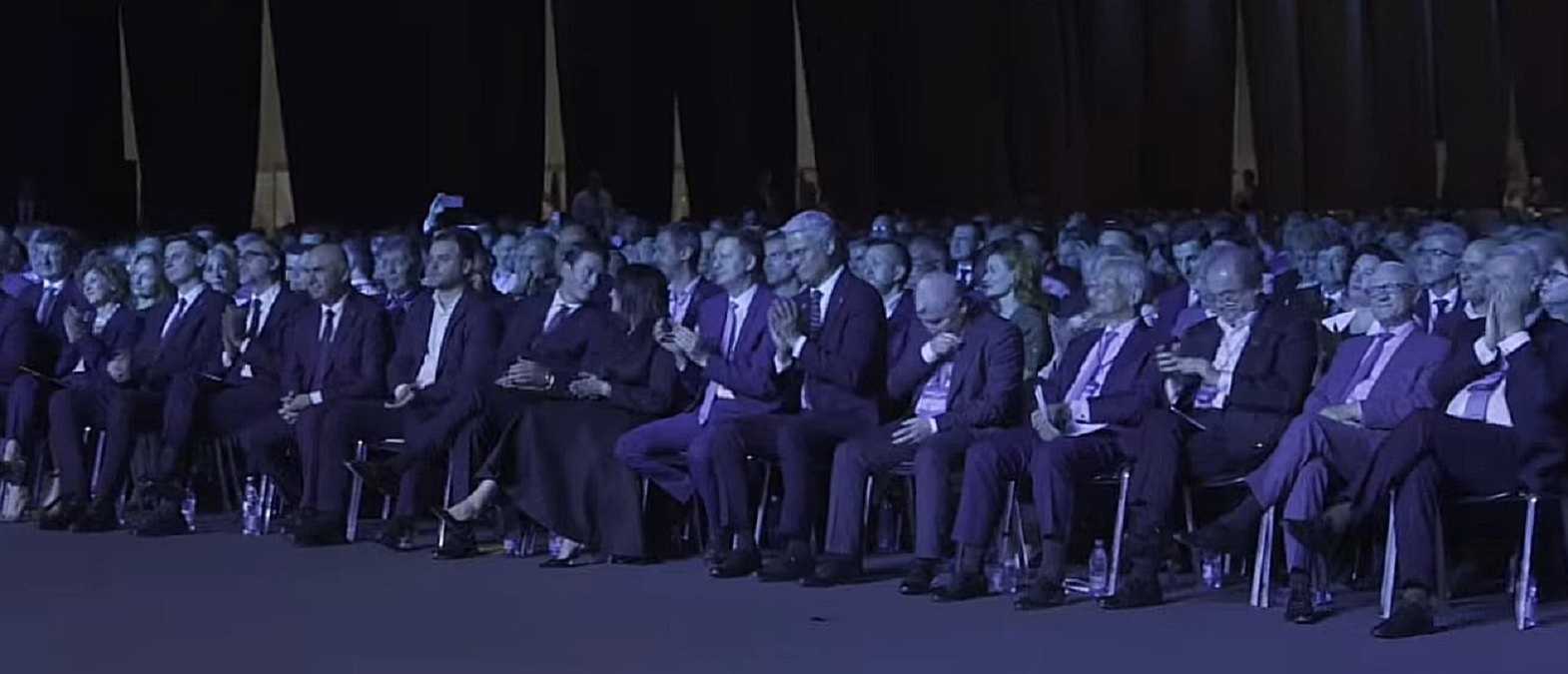PNL a cerut cinci demisii: Lucian Bode, Rareș Bogdan, Adrian Veștea, Hubert Thuma și Alina Gorghiu