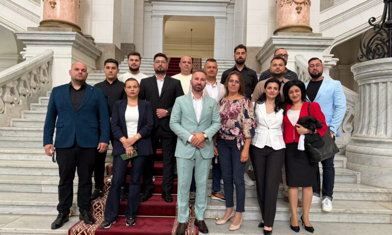 Lovitură de teatru în instanță! Guvernul demis Bolojan neagă existența proiectului Legii Salarizării. Dat în judecată de sindicate