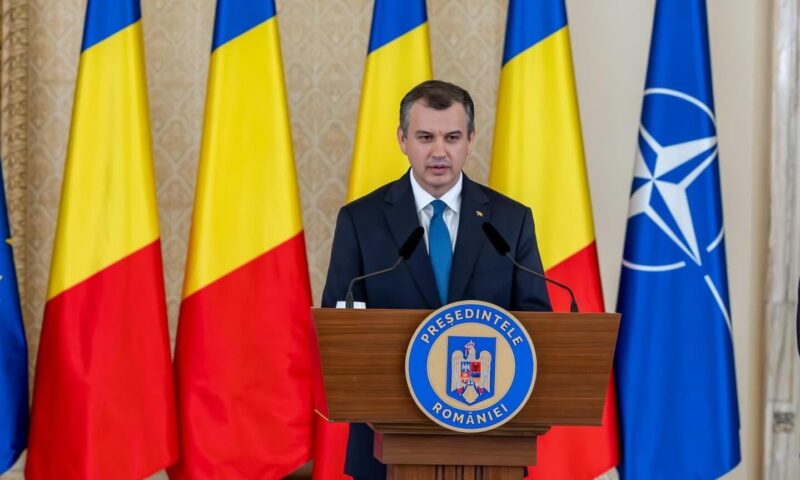 Tomac continuă consultările pentru susținerea în Parlament. Maraton de întâlniri marți cu UDMR, minorități și partide mici