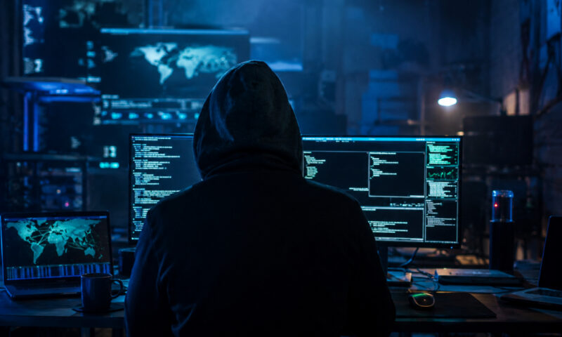 Adolescenții, în vizorul rețelelor de spionaj asociate Rusiei și Iranului. Platformele online, principalul canal de recrutare