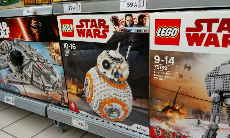 Misterul colecției LEGO Star Wars dispărute. Un pensionar de 83 de ani, procese, acuzații și milioane de vizualizări online
