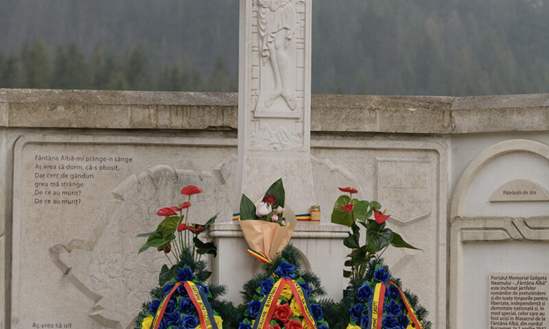 Rușii au masacrat câteva mii de români bucovineni care încercau să treacă granița. Masacrul de la Fântâna Albă (1 aprilie 1941)