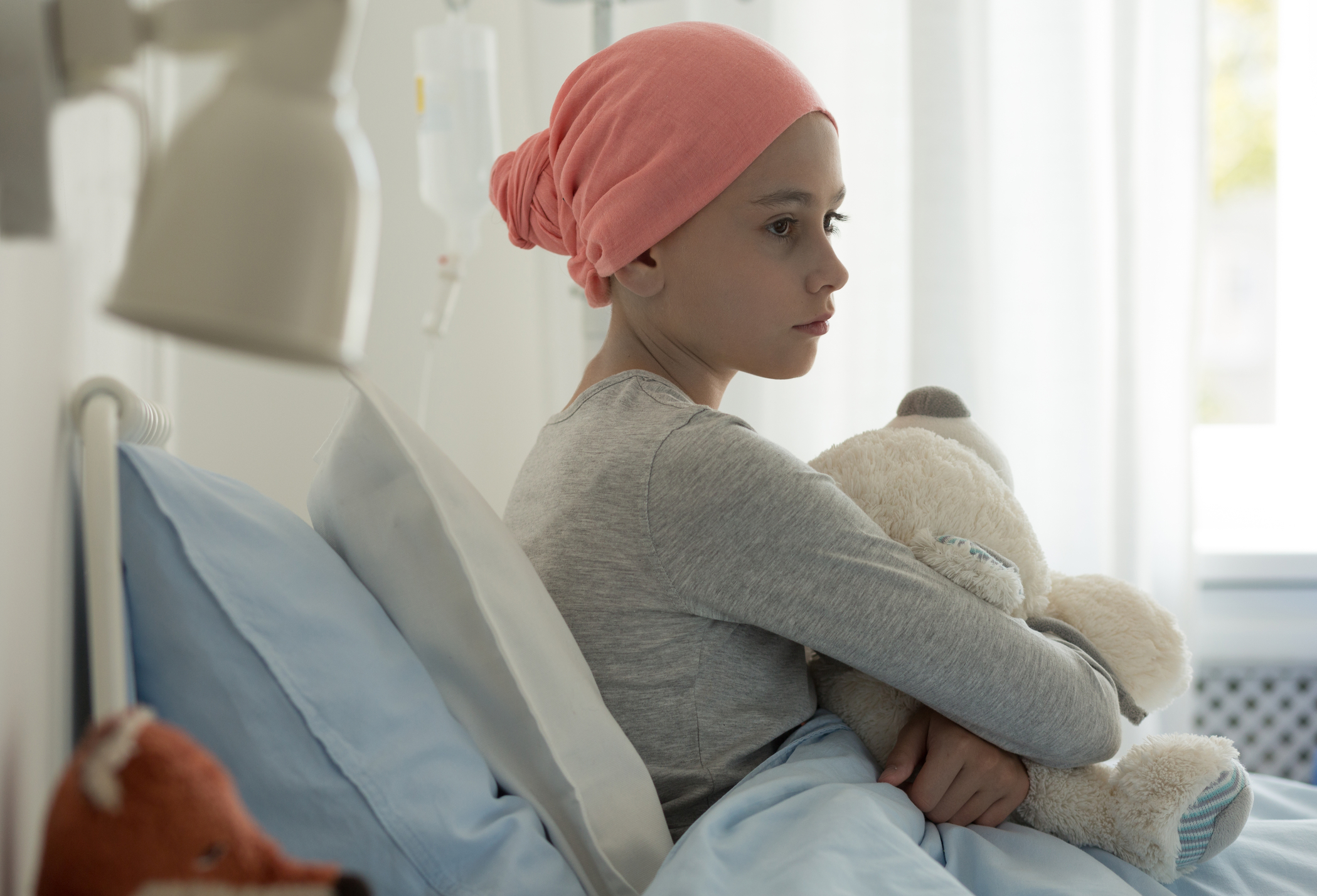 Pacienții oncologici ar putea aștepta mai mult pentru tratamente esențiale. PALMED acuză CNAS că ignoră realitatea din sistemul medical