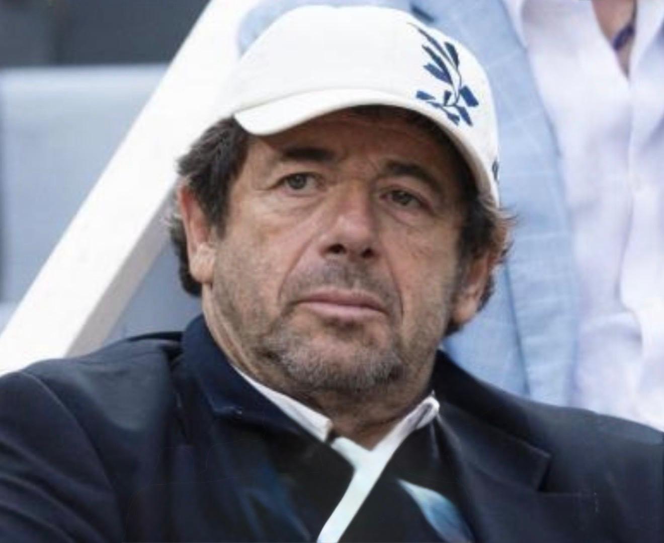O nouă plângere pentru viol împotriva lui Patrick Bruel. Artistul este deja cercetat în mai multe dosare