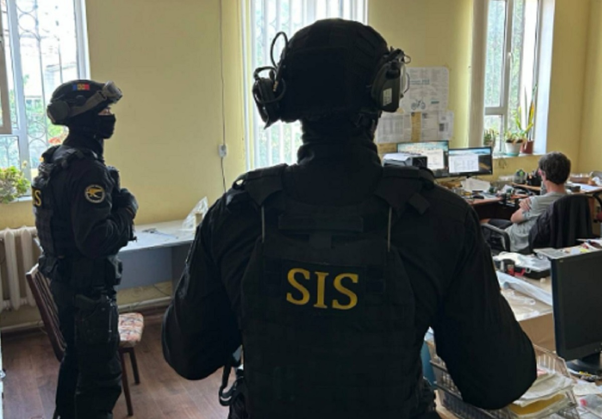 Schemă de export către industria militară rusă, anihilată în Republica Moldova. Procurorii au efectuat șase percheziții
