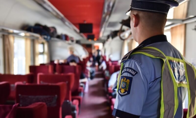 Bărbat prins cu un cuţit de 13 cm în trenul InterCity București-Iași
