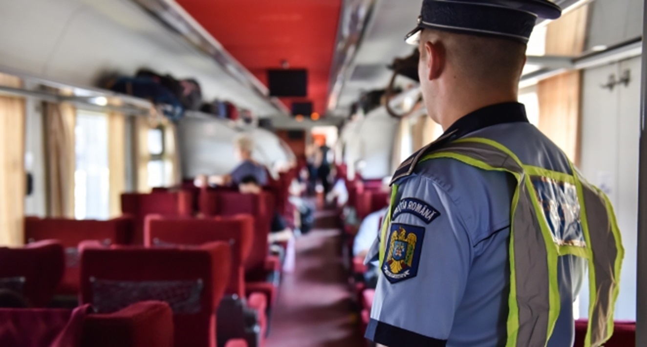 Bărbat prins cu un cuţit de 13 cm în trenul InterCity București-Iași