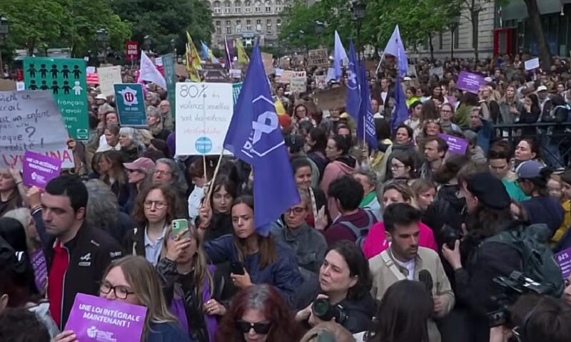 Crima unei fetițe de 11 ani provoacă o criză politică în Franța. Guvernul anunță reforme urgente