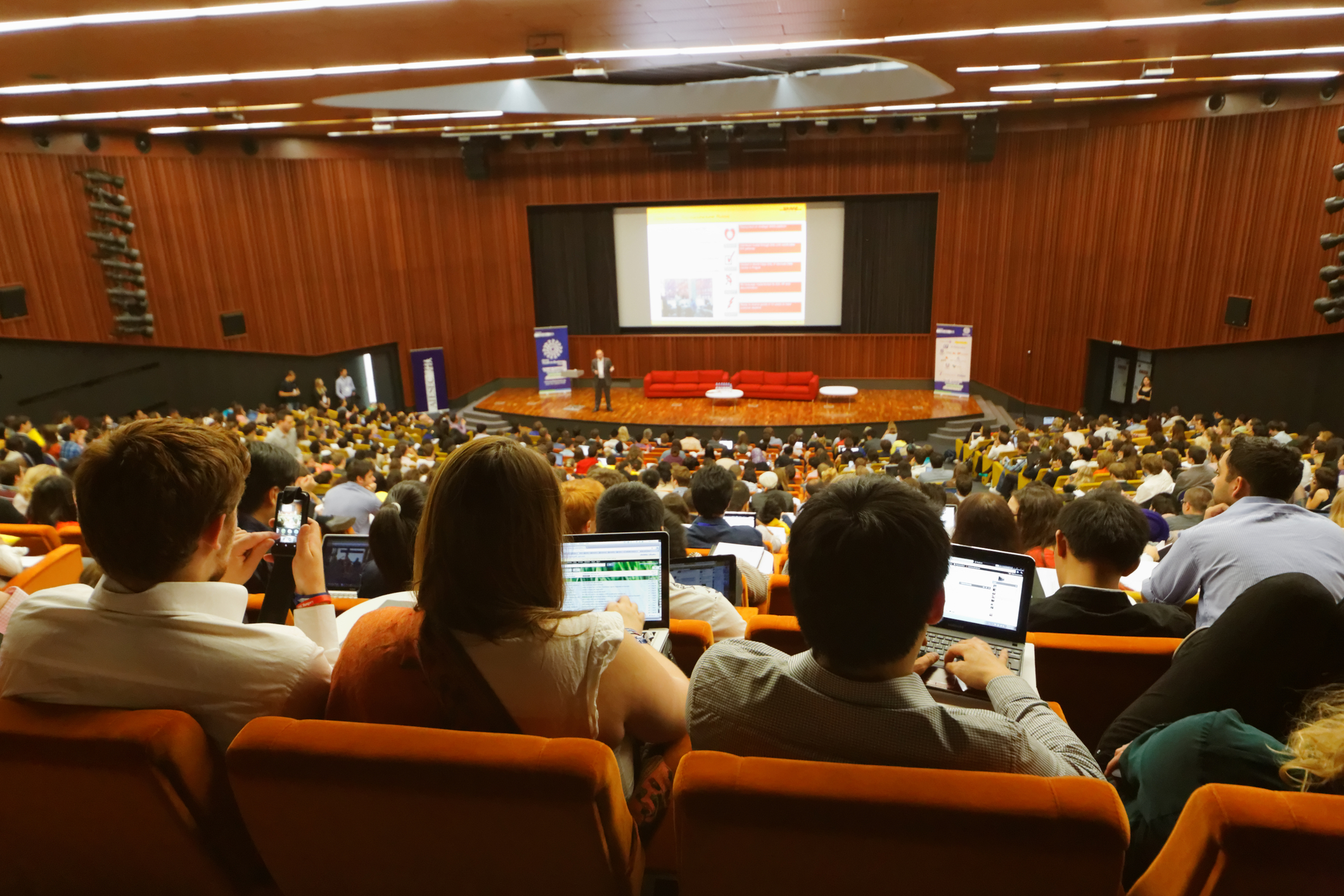 Războiul din Ucraina schimbă admiterea la universitățile din Rusia. Mii de locuri rezervate familiilor militarilor provoacă nemulțumiri
