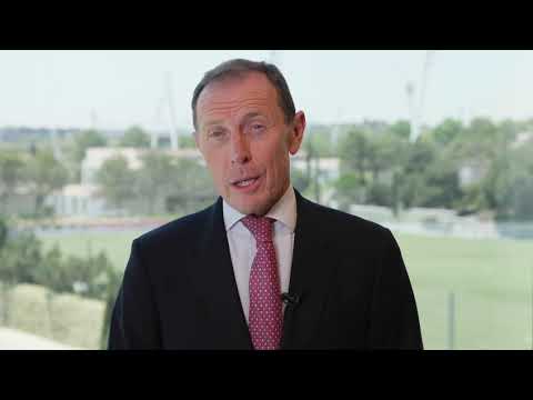 Emilio Butragueño (Real Madrid), reverență în fața Nadiei