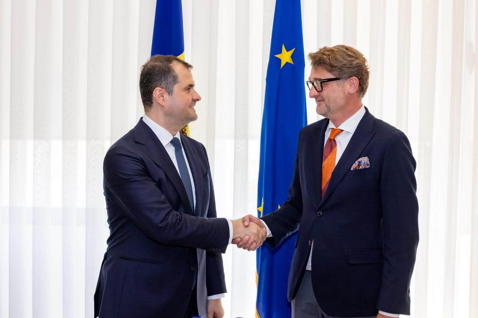 Parteneriat strategic între București și Chișinău: România sprijină atragerea de investiții și consolidarea economică în Republica Moldova