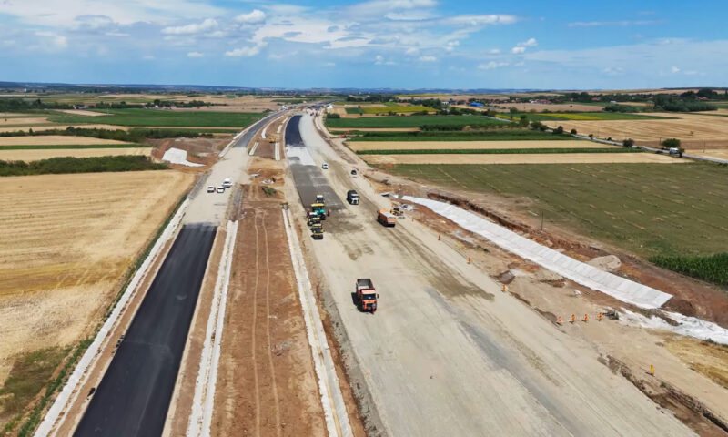 Până la 100 de kilometri noi de autostradă ar putea fi deschiși în 2026. Autostrada Transilvania, în centrul inaugurărilor