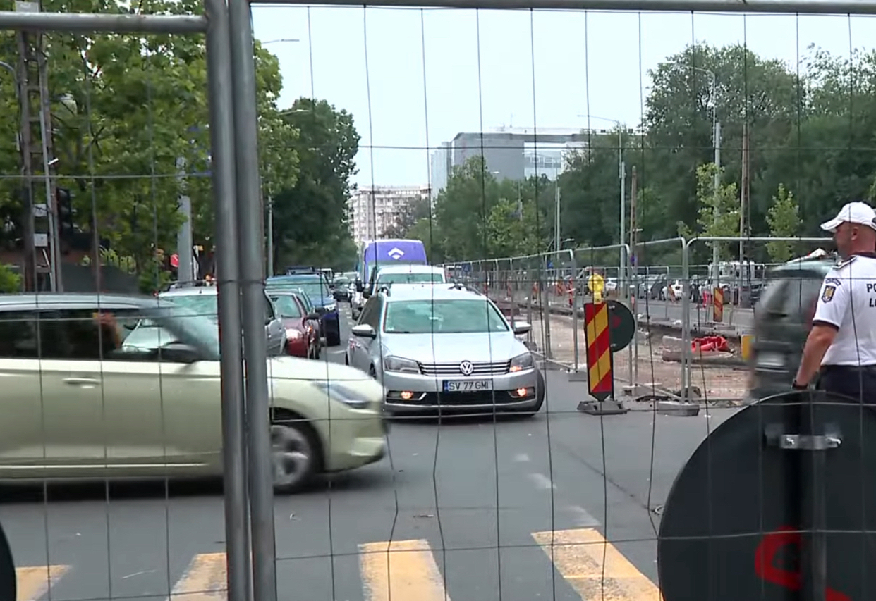 Probleme pe Bulevardul Basarabia. Restricții de circulație pentru prevenirea prăbușirii carosabilului