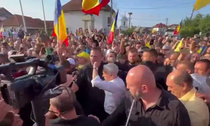 Vizita regizată a lui Călin Georgescu la Izbiceni. Ce s-a întâmplat după acuzațiile primarului