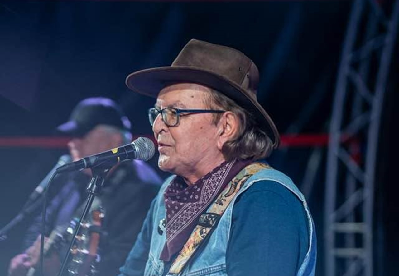 Vama de la Munte. Ducu Bertzi, despre cum a ajuns cool un Festival de Muzică Folk cocoțat sus pe creste