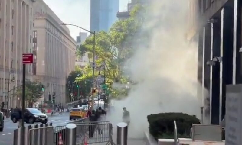 Explozie lângă o instanță de imigrație din New York. Un bărbat a fost reținut