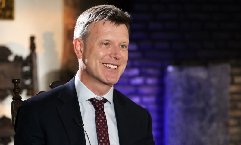 Giles Portman îi invită pe români să privească dincolo de Londra. Patru orașe pe care spune că merită să le descopere