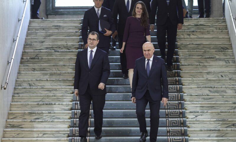 Vasile Tofan, premierul Moldovei, primit de Ilie Bolojan. Energia, infrastructura și aderarea la UE, pe agenda discuțiilor