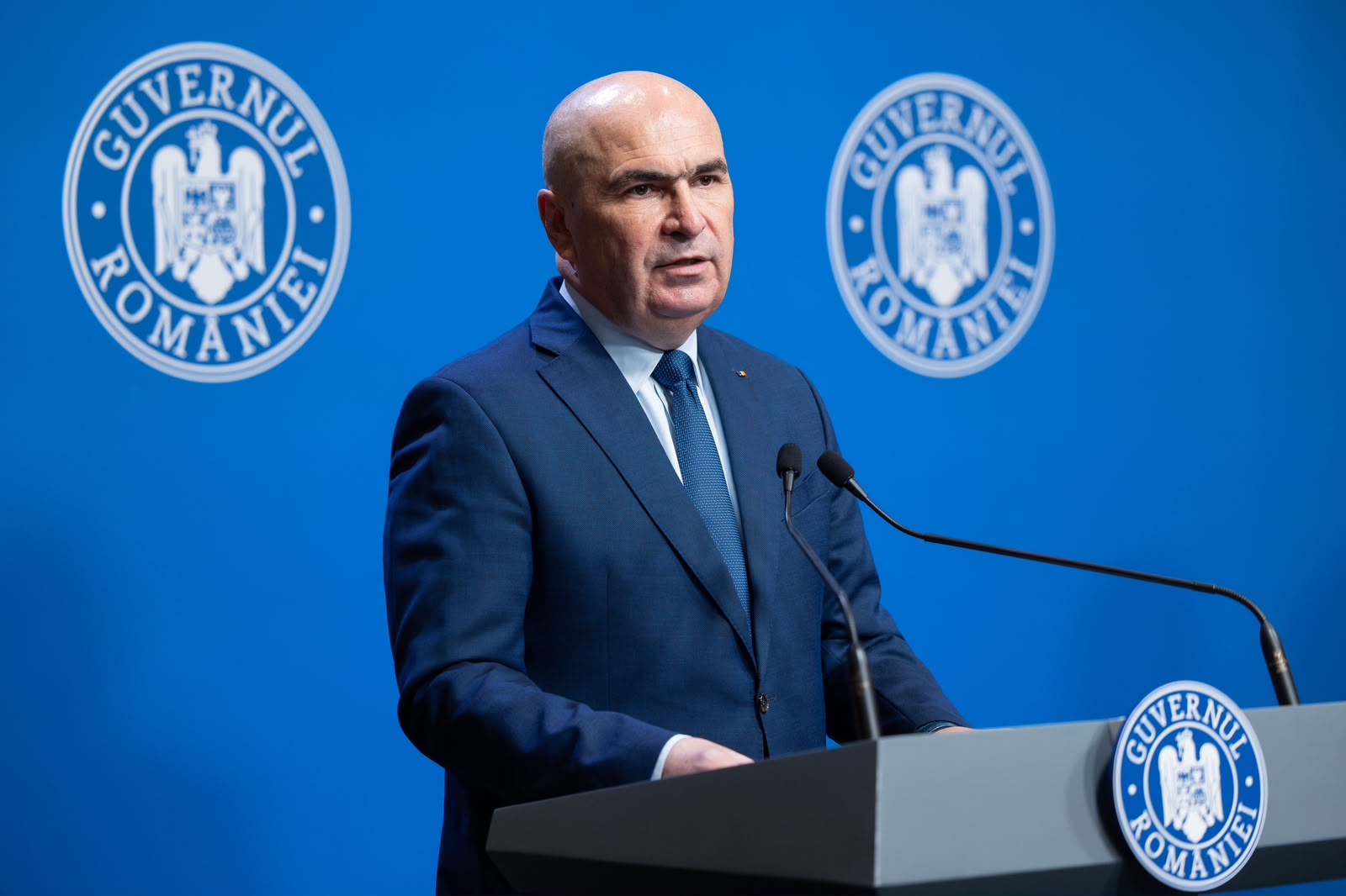 Bolojan susține păstrarea TVA de 9% la locuințe după blocajul ANCPI. Până când ar putea fi amânată majorarea