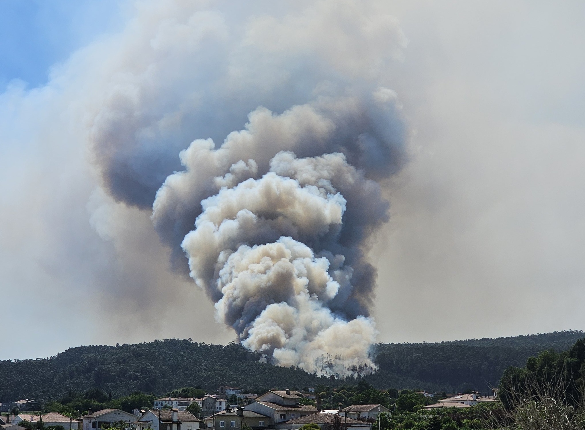 Incendii de vegetație în Portugalia. A fost activat mecanismul de protecție civilă