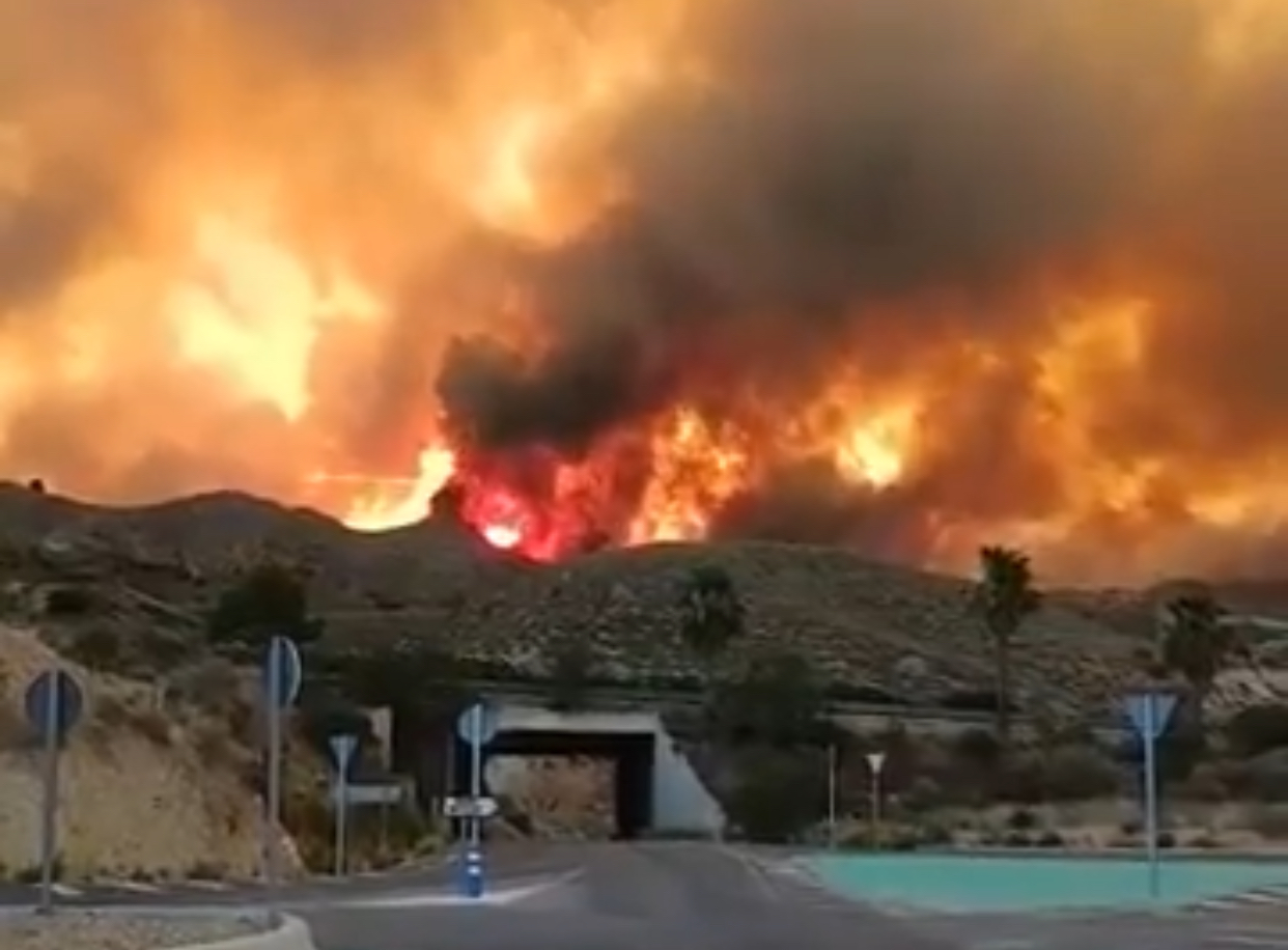 Incendiile din Spania au lăsat în urmă 13 morți, iar 10 persoane sunt date dispărute