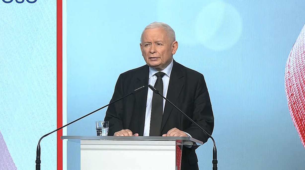 Scindare în partidul lui Jarosław Kaczyński. Zeci de parlamentari se despart de PiS înaintea unui scrutin crucial