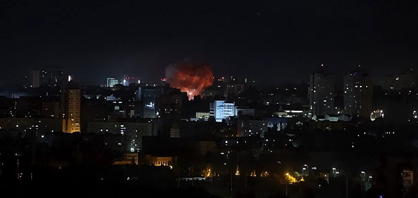 Rusia atacă Kievul cu rachete balistice. Incendii și cel puțin șapte răniți în capitala Ucrainei