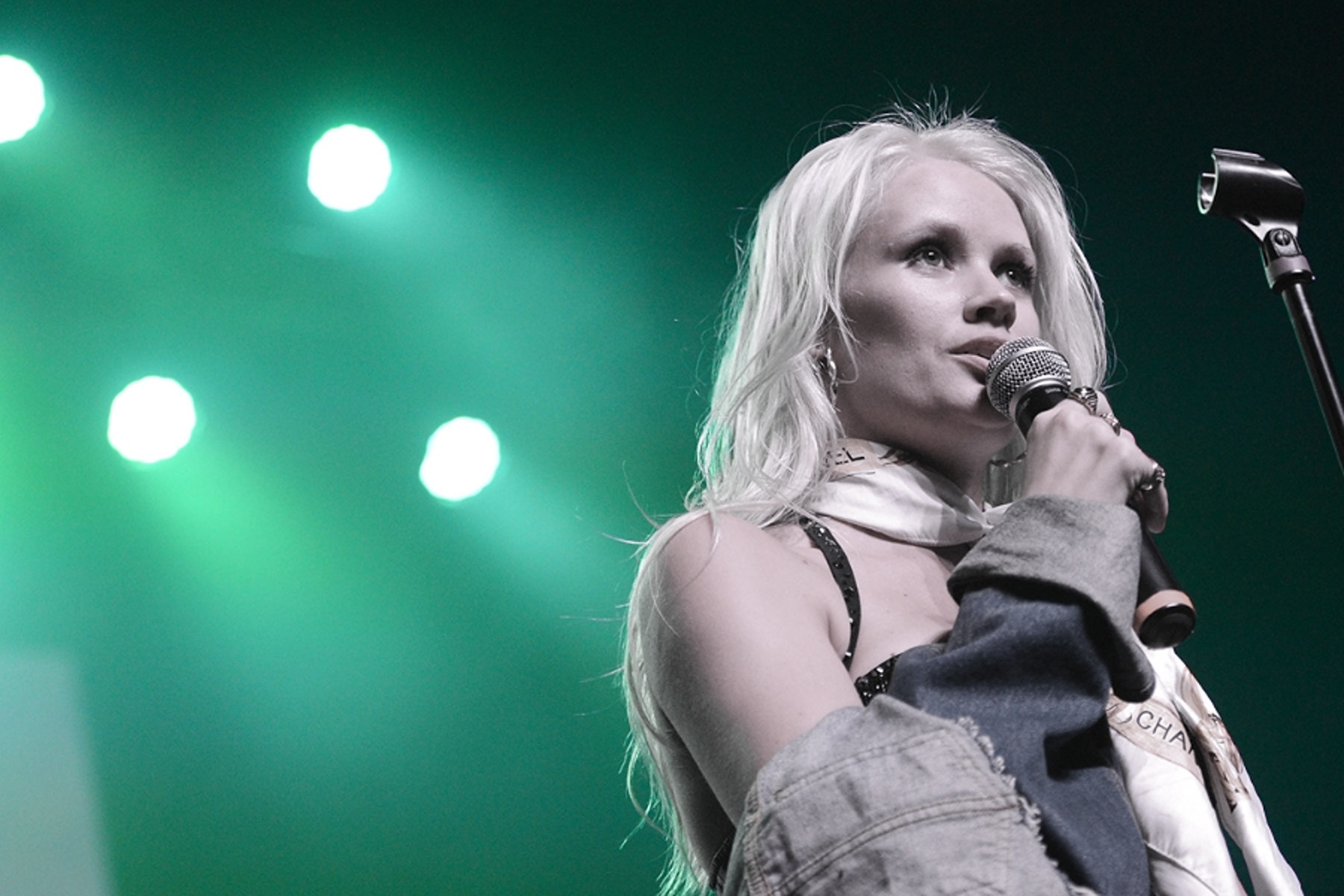A murit Lauren Bennett, artista care a cântat în „Party Rock Anthem”. Fosta membră Paradiso Girls și G.R.L. avea 37 de ani