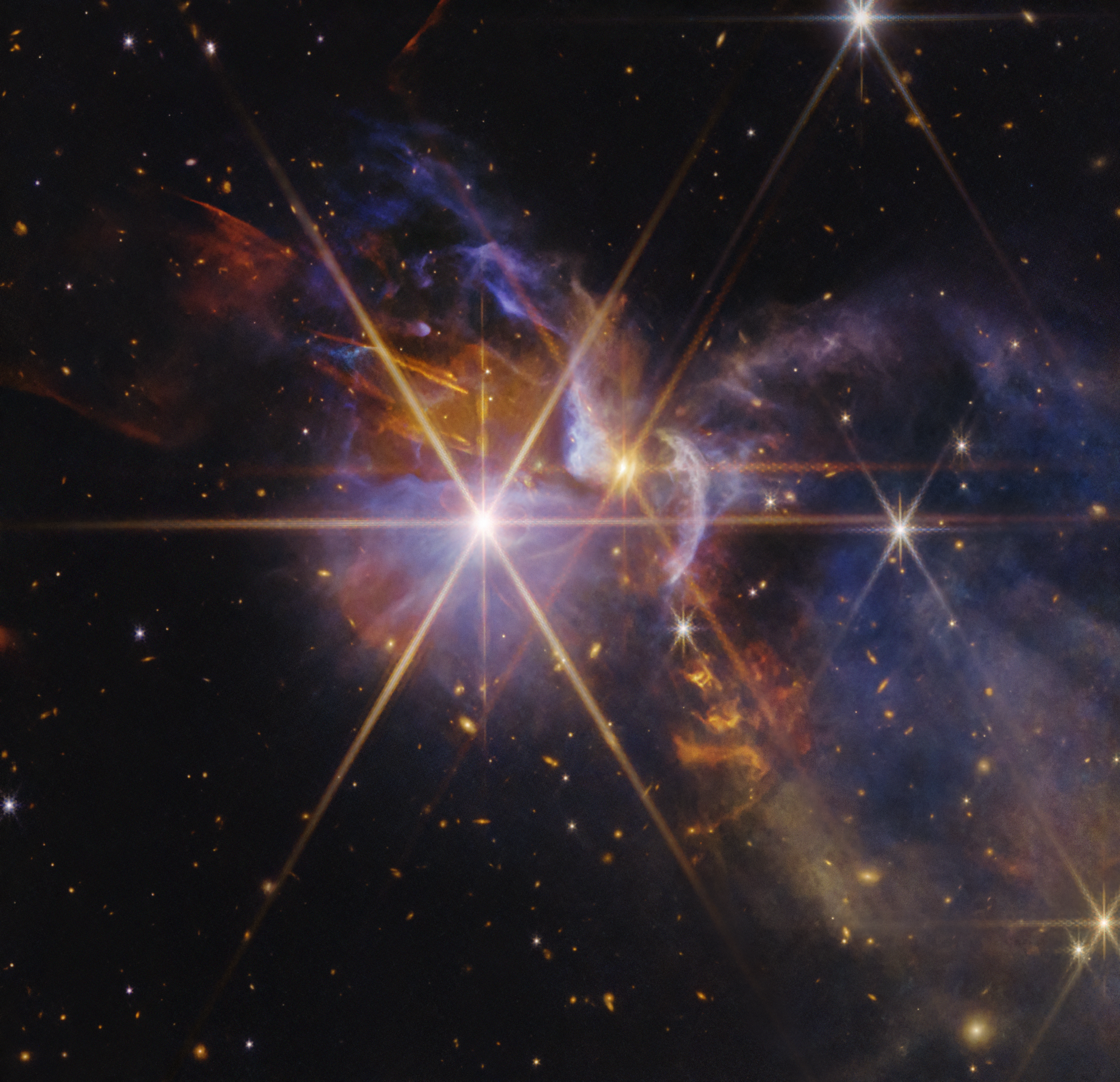 Imagini cosmice în culorile drapelului SUA, publicate de NASA la aniversarea a 250 de ani