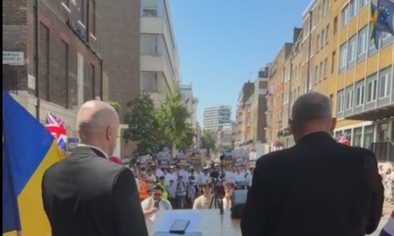 Noi manifestații de susținere pentru familia Samson. Parchetul General din România a deschis un dosar in rem