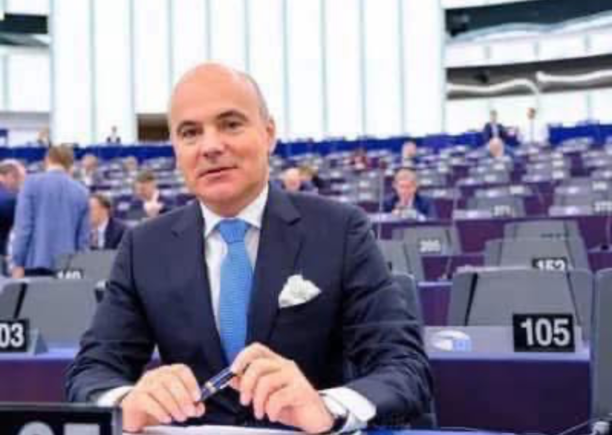 Rareș Bogdan: Platforma liberal-conservatoare nu urmărește ruperea PNL, ci o dezbatere internă de idei