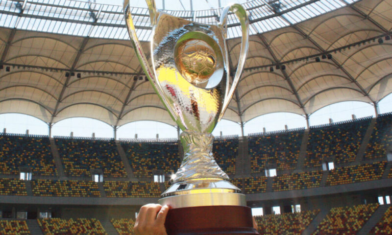 Start în noul sezon fotbalistic. Universitatea Craiova - U Cluj, ora 20.30. Meci de foc în Bănie