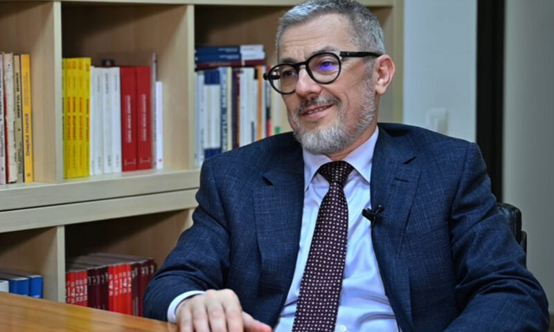 Președintele UNBR: Tehnologia poate face justiția mai rapidă, dar nu poate înlocui judecata umană