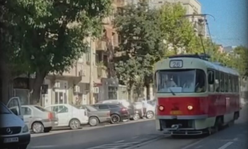 Bucureștenii mai au patru zile să călătorească cu tramvaiele Tatra. Programul complet al curselor