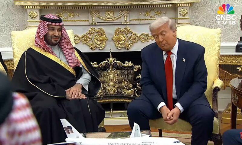 Trump va prezenta Congresului un pact nuclear cu Arabia Saudită