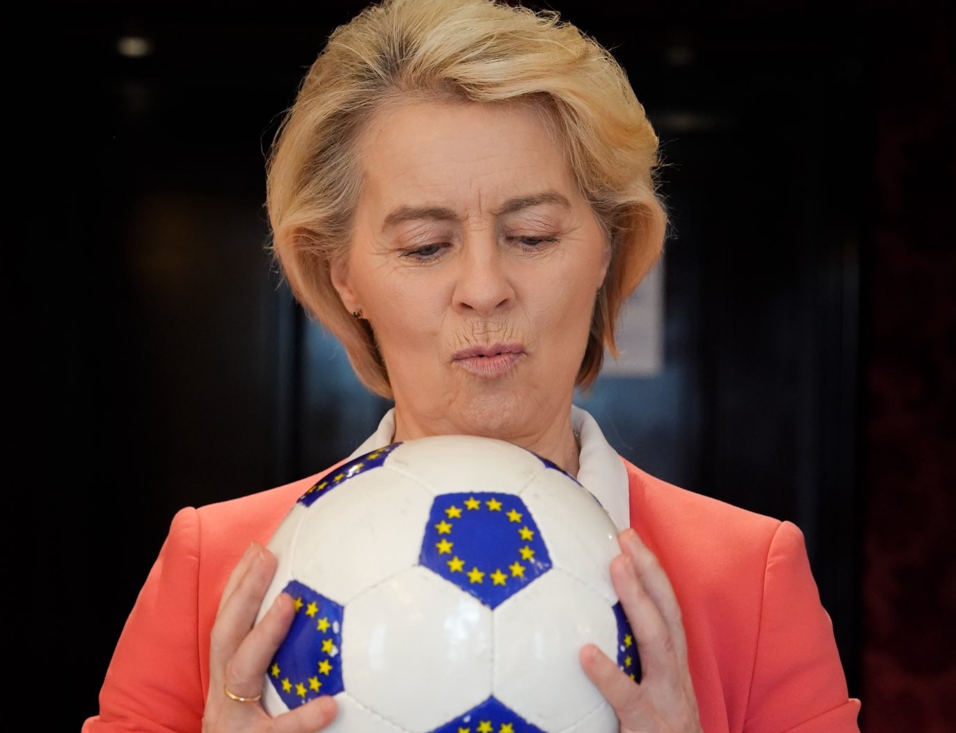 Ursula von der Leyen nu va participa la finala Cupei Mondiale. De ce a refuzat invitația