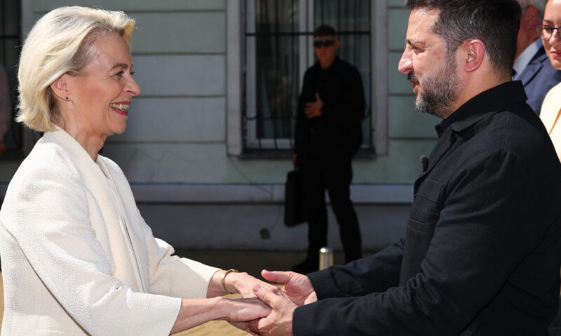 Zelenski i-a acordat Ursulei von der Leyen primul Ordin al Europei. Decizie privind colaborarea UE-Ucraina
